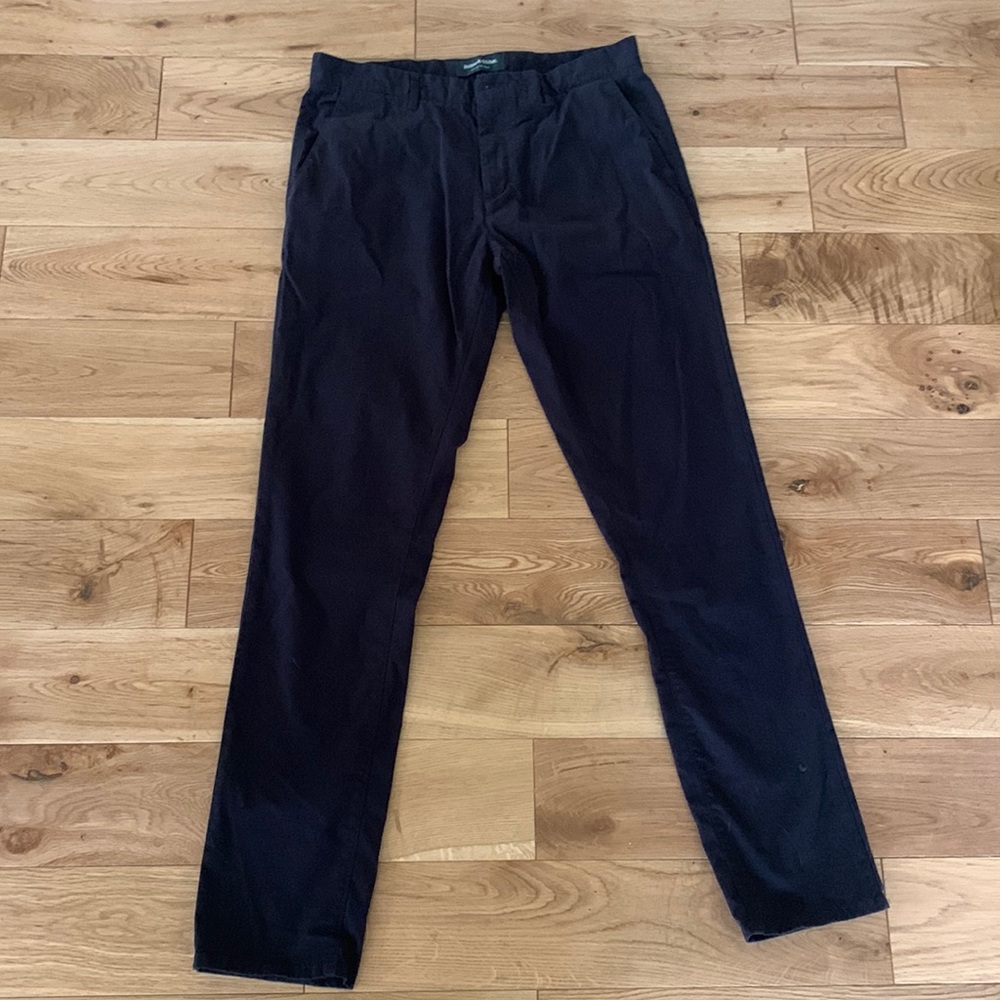 Gunn Slim Fit Chino size 34L in black
